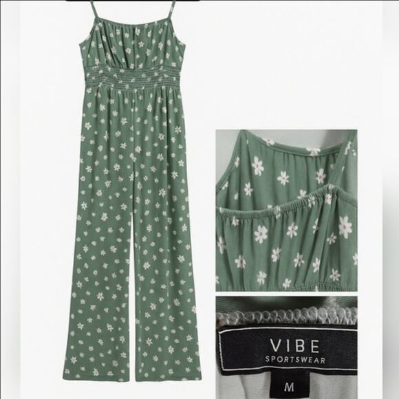 🌼Jumpsuit – Green Daisy Print Size Medium - Picture 16 of 16